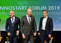 Министър Желязков участва в InnoStart Forum 2019