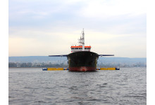 Във Варненския залив се проведе тренировка за ликвидиране на нефтен разлив
