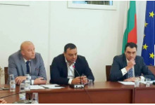Министър Московски: Подкрепяме всички усилия за учредяването на Българска автомобилна камара
