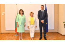 Ministers Georgi Gvozdeykov and Violeta Koritarova discussed with the Romanian Ambassador the readiness to launch the Ruse-Giurgiu ferry