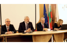 Новият Закон за обществения транспорт трябва да гарантира удобен транспорт за всеки пътник Новият Закон за обществения транспорт трябва да гарантира удобен транспорт за всеки пътник