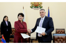 България и Монголия подписаха спогодби за автомобилни и въздушни превози