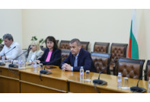 Министър Георги Пеев изиска подробни доклади за безопасността в жп транспорта
