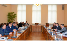 Среща на министър Христо Алексиев с представители на товарните превозвачи