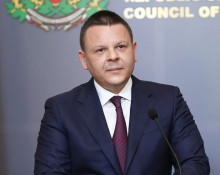 Deputy Prime Minister Hristo Alexiev: About BGN 130 million are expected in the budget from the mobile operators for the use of the 700 MHz and 800 MHz frequencies