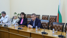 Министър Георги Пеев изиска подробни доклади за безопасността в жп транспорта