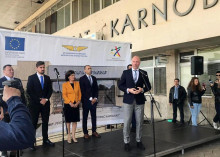 Министър Росен Желязков даде старт на реконструкцията на жп гара Карнобат