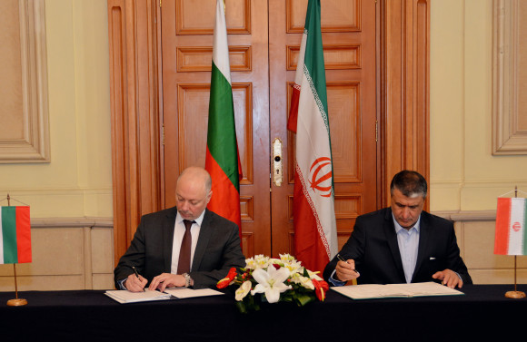 България и Иран обмислят директна авио линия 