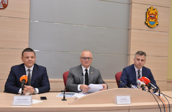 Христо Алексиев и сръбският му колега Горан Весич ще работят за допълнителна свързаност между двете държави