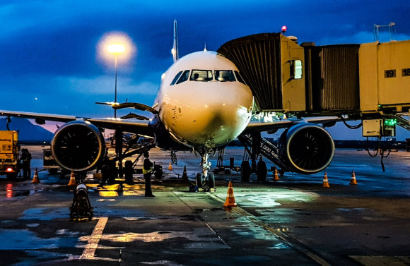 Deputy Prime Minister Karadjov Convenes Emergency Meeting Following Incident with Stranded Passengers at Vasil Levski Airport – Sofia