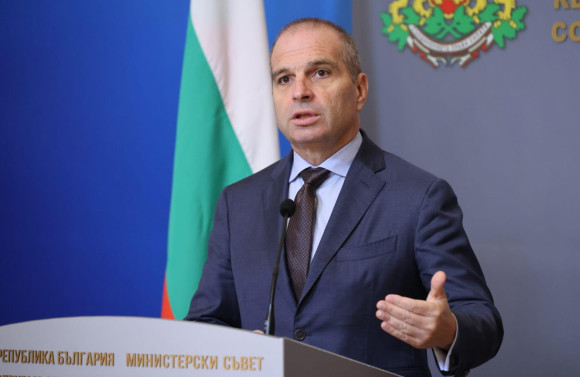 Вицепремиерът Караджов: Въвеждаме ясни правила и контрол за всяка атракция – на сушата, във въздуха и по вода