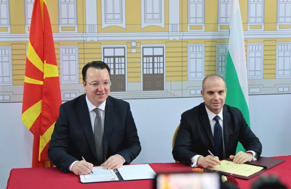 Вицепремиерът Гроздан Караджов: Век по-късно, възобновяваме строителството на железопътната връзка между София и Скопие