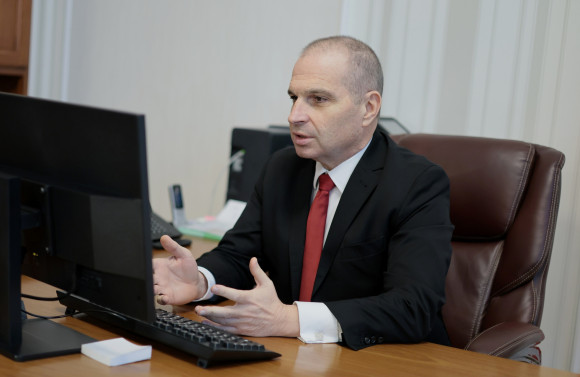 Вицепремиерът Гроздан Караджов проведе телефонен разговор с гръцкия министър на инфраструктурата и транспорта Христос Димас относно блокадите на границата