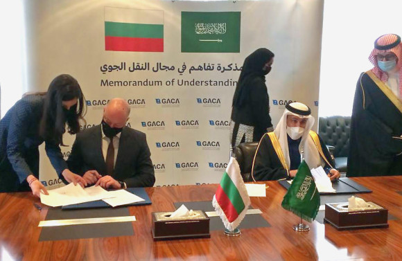 Minister Rossen Jeliazkov signed an Air Services Agreement with the Kingdom of Saudi Arabia