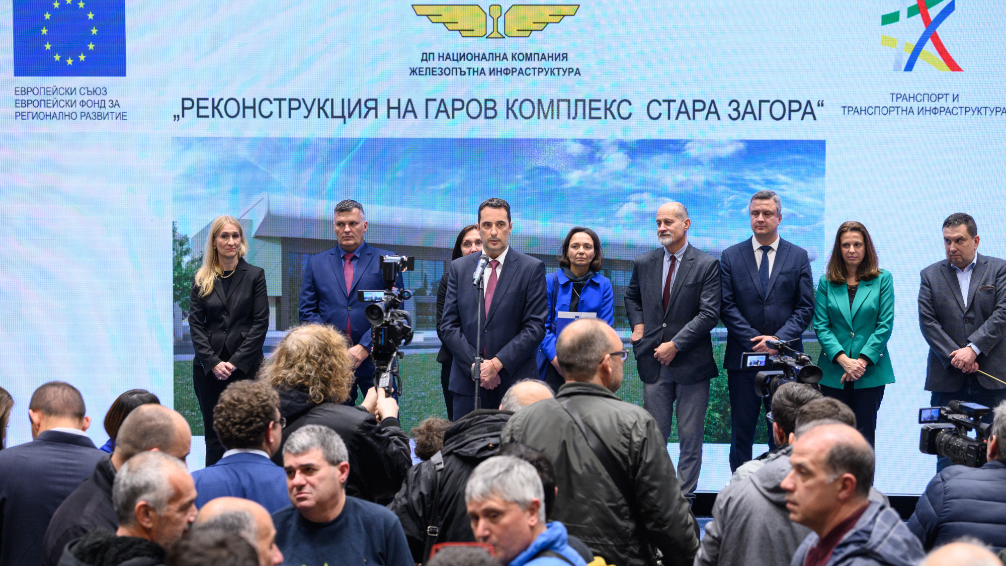 Minister Gvozdeykov opened the renovated Stara Zagora railway station