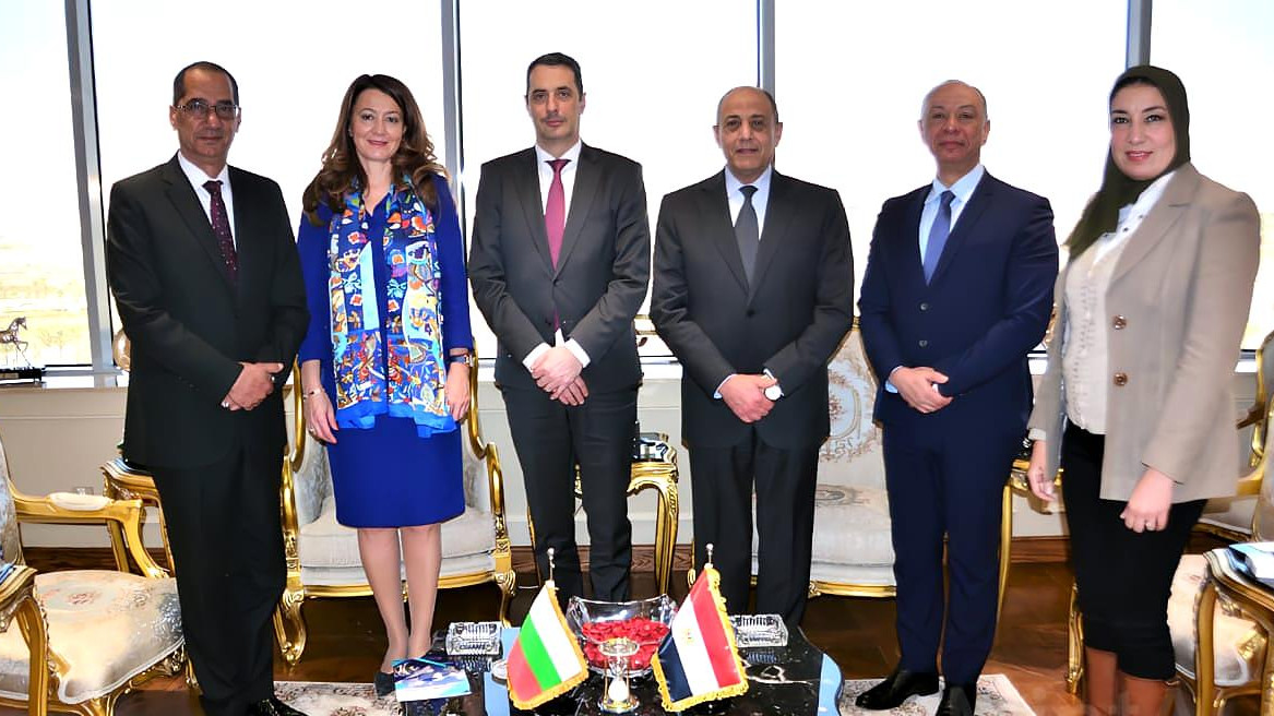 България и Египет ще работят за стартиране на редовни въздушни линии между двете страни