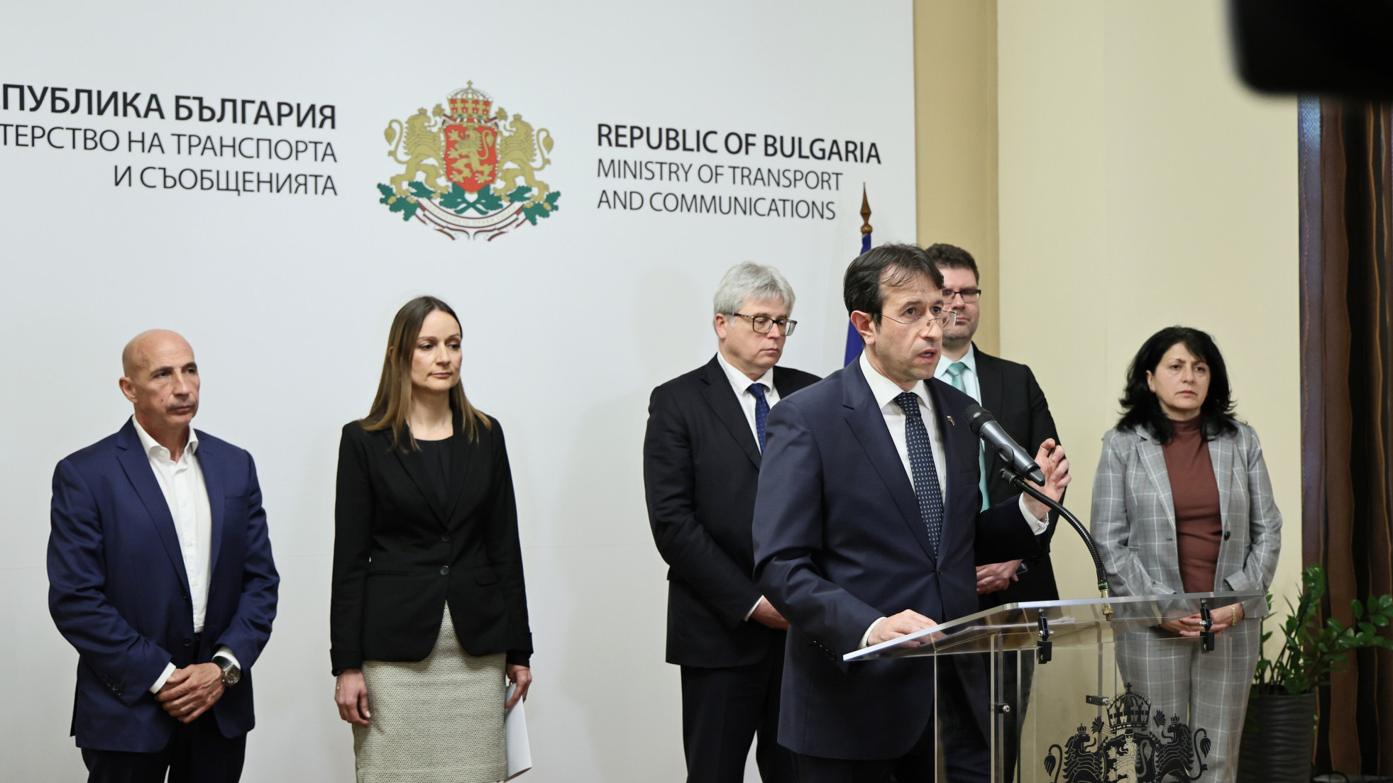 Мерките за подпомагане на транспортния сектор надхвърлят 100 млн. евро
